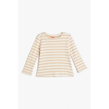 Bluza cu model cu striatii si dungi