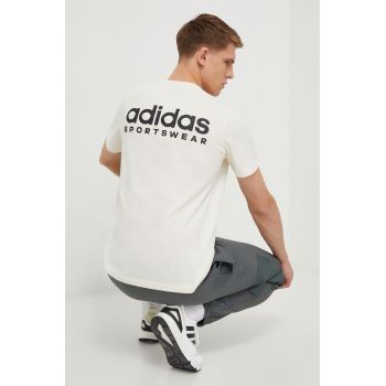 adidas tricou din bumbac bărbați, culoarea bej, cu imprimeu IX4454