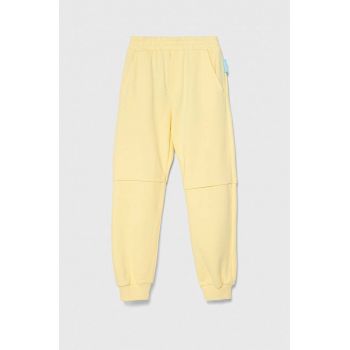 Emporio Armani pantaloni de trening din bumbac pentru copii x The Smurfs culoarea galben, neted