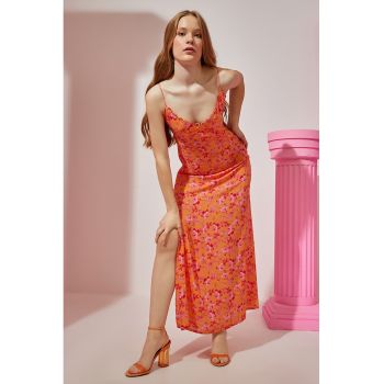 Rochie maxi cu imprimeu floral si slit lateral