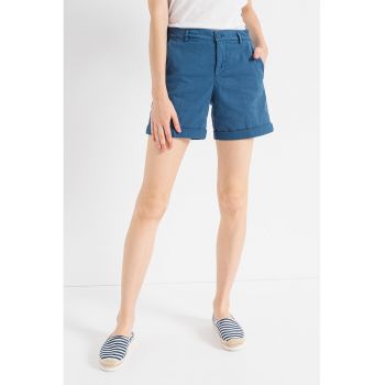 Pantaloni scurti chino cu talie medie