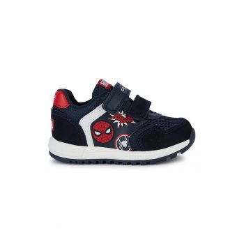 Pantofi sport cu inchidere velcro si model Spider-Man