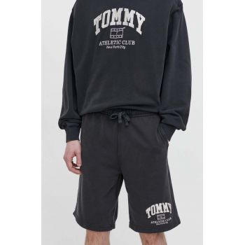 Tommy Jeans pantaloni scurti din bumbac culoarea gri
