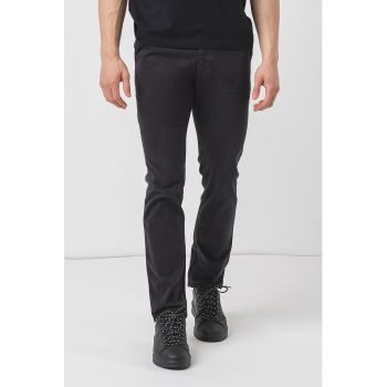 Pantaloni chino slim fit