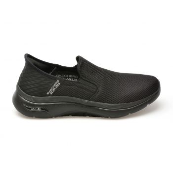 Pantofi sport SKECHERS negri, GO WALK ARCH FIT 2.0, din piele ecologica la reducere