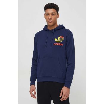 adidas Originals hanorac de bumbac bărbați, culoarea bleumarin, cu glugă, cu imprimeu IM9682