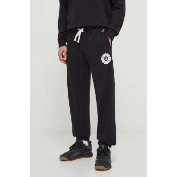 Champion pantaloni de trening culoarea negru, cu imprimeu 219849 ieftini