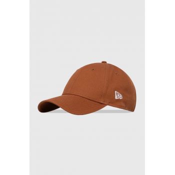 New Era șapcă de baseball din bumbac culoarea maro, neted ieftina