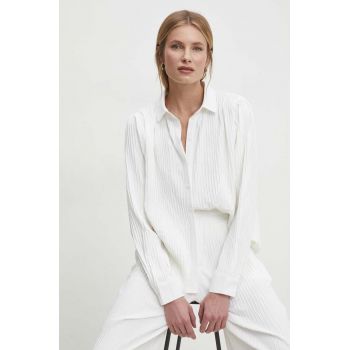 Answear Lab camasa femei, culoarea alb, cu guler clasic, regular la reducere