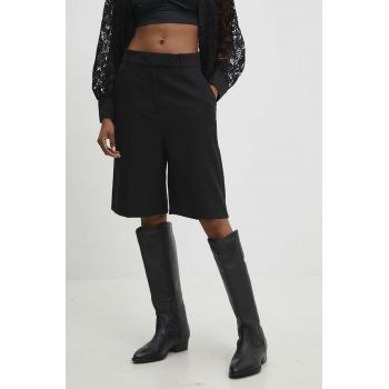 Answear Lab pantaloni scurti femei, culoarea negru, neted, high waist la reducere