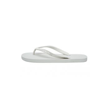 Papuci flip-flop de cauciuc