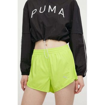 Puma pantaloni scurți de alergare Favourite Velocity culoarea verde, uni, medium waist 523178 ieftini