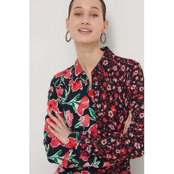 Desigual camasa femei, culoarea rosu, cu guler clasic, regular ieftina