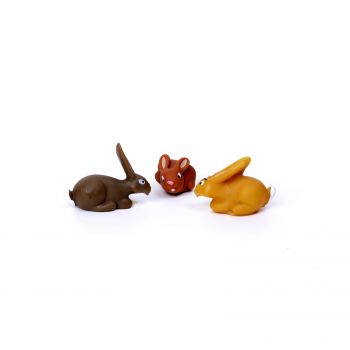 Figurina Familia de iepuri: mama, tatal si puiul, dimensiune 6 cm, DeAgostini, 2-3 ani + ieftina