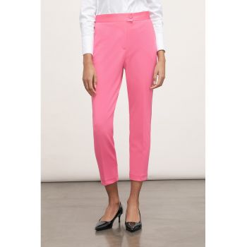 Pantaloni crop conici