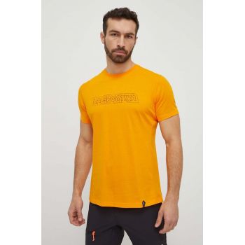 LA Sportiva tricou Outline barbati, culoarea portocaliu, cu imprimeu, F28102102 de firma original