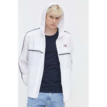 Tommy Jeans geaca barbati, culoarea alb, de tranzitie la reducere