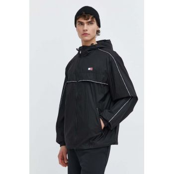 Tommy Jeans geaca barbati, culoarea negru, de tranzitie la reducere