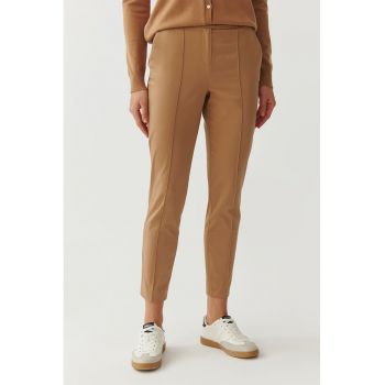 Pantaloni crop conici