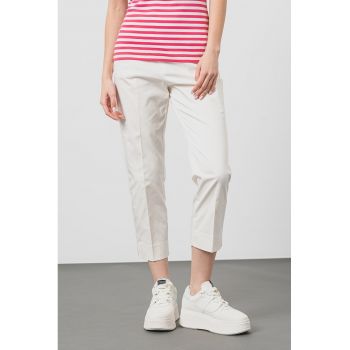 Pantaloni cu croiala crop Quaterna