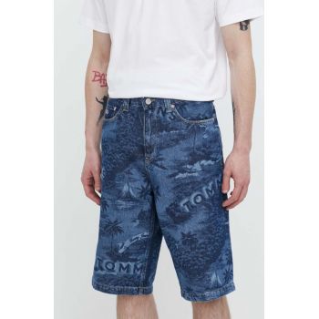 Tommy Jeans pantaloni scurti jeans barbati, culoarea albastru marin