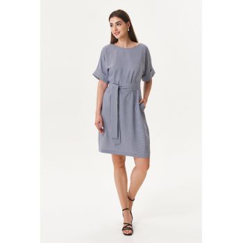 Rochie cu buline si cordon in talie
