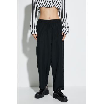 Pantaloni crop cu talie elastica