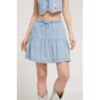 Tommy Jeans fustă din denim mini, evazați DW0DW17879