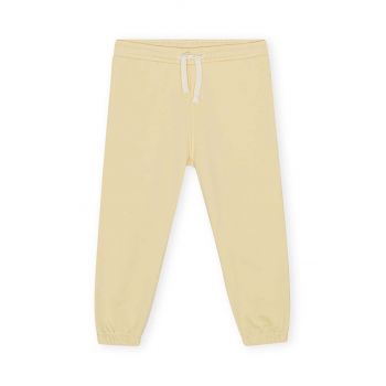 Konges Sløjd pantaloni de trening pentru copii culoarea galben, neted