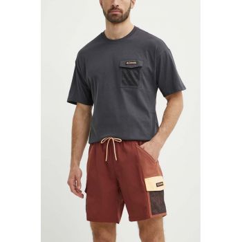 Columbia pantaloni scurti Painted Peak barbati, culoarea maro, 2074501 de firma originali