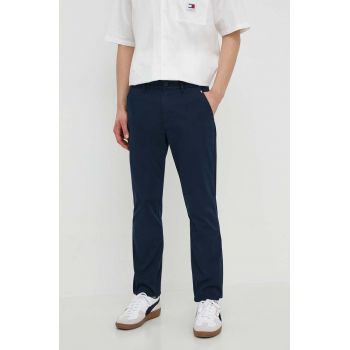 Tommy Jeans pantaloni bărbați, culoarea bleumarin, mulată DM0DM19166