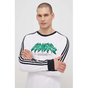 adidas Originals longsleeve din bumbac Flames culoarea alb, cu imprimeu, IS2917 ieftin