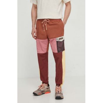 Columbia pantaloni Painted Peak barbati, culoarea maro, cu fason cargo, 2072201 de firma originali