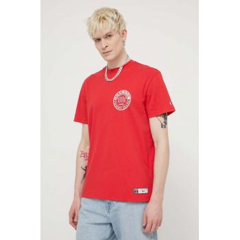 Tommy Jeans tricou din bumbac Archive Games bărbați, culoarea roșu, cu imprimeu, DM0DM19545