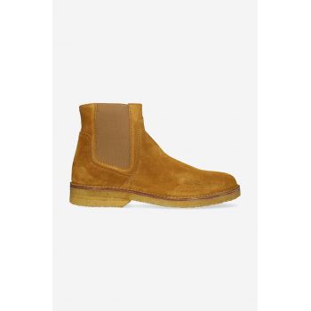 A.P.C. botine din piele întoarsă Boots Theodore bărbați, culoarea maro PXBSK.H54252-CARAMEL de firma originale