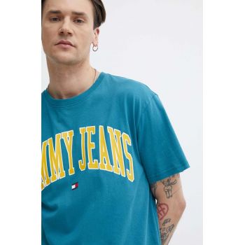 Tommy Jeans tricou din bumbac bărbați, culoarea turcoaz, cu imprimeu, DM0DM18558