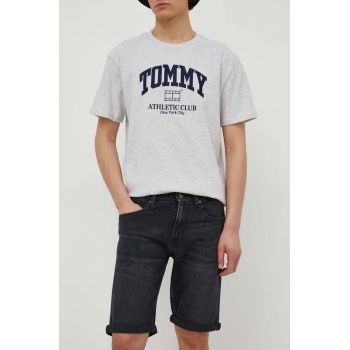 Tommy Jeans pantaloni scurți bărbați, culoarea negru, DM0DM18784