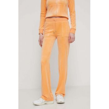 Juicy Couture pantaloni de trening din velur culoarea portocaliu, cu imprimeu de firma original