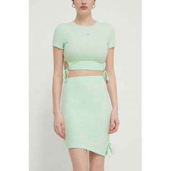 Tommy Jeans fusta culoarea verde, mini, creion, DW0DW17962