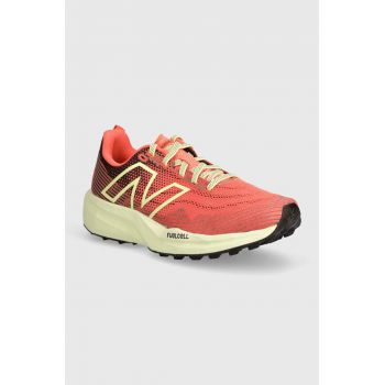 New Balance pantofi de alergat FuelCell Venym culoarea portocaliu, WTVNYMP de firma originali