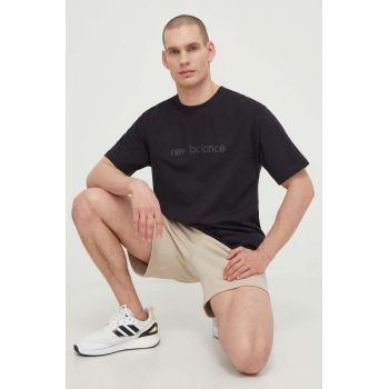 New Balance tricou din bumbac barbati, culoarea negru, cu imprimeu, MT41559BK ieftin
