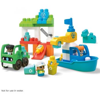 Mattel MEGA BLOKS Green Town Ocean Cleanup Team Construction Toy