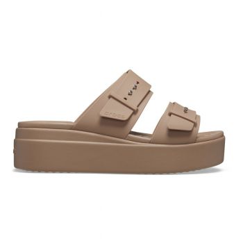 Sandale Crocs Women’s Brooklyn Low Wedge Sandal Maro - Latte ieftine