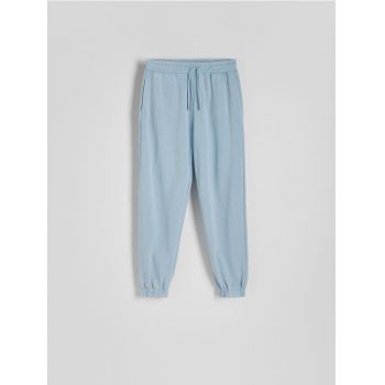 Reserved - Pantaloni de trening cu efect prespălat - albastru-pal