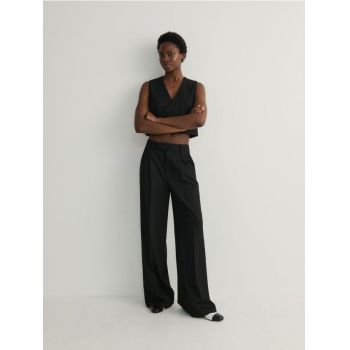Reserved - Pantaloni cu croi larg și adaos de fir metalizat - negru ieftini