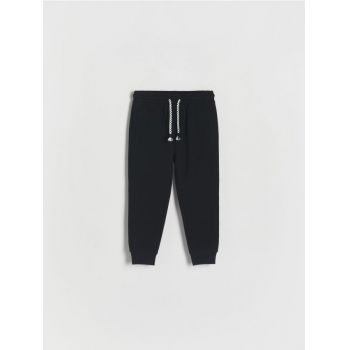 Reserved - Pantaloni de trening tip jogger - negru