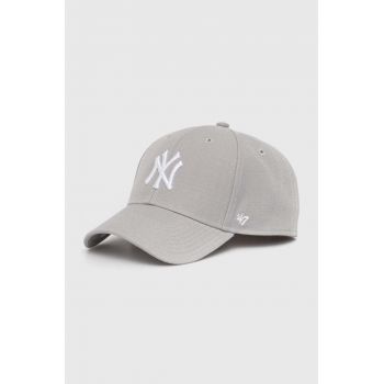47brand șapcă de baseball pentru copii MLB New York Yankees culoarea gri, cu imprimeu, BMVP17WBV