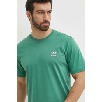 adidas Originals tricou din bumbac barbati, culoarea verde, neted, IN0671 ieftin