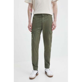 Quiksilver pantaloni barbati, culoarea verde de firma originali