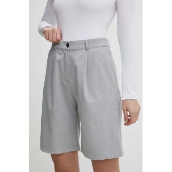 Answear Lab pantaloni scurti femei, culoarea gri, neted, high waist de firma originali